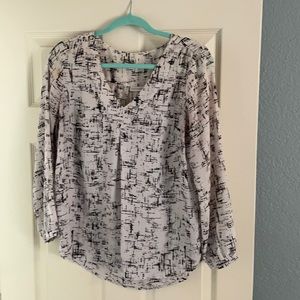 Simple black and white Career Top